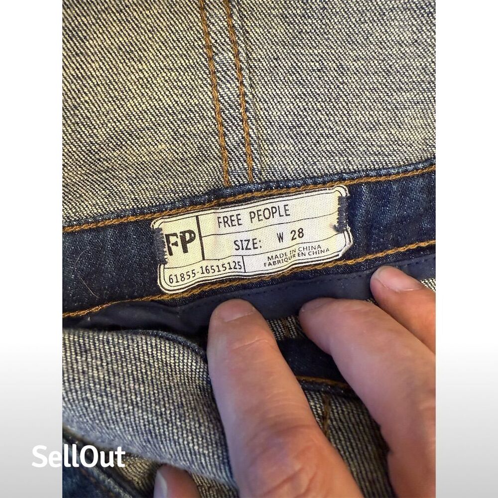 Free People Women's Blue Denim Overalls Size 28 Adjustable Straps Trendy - Picture 9 of 10